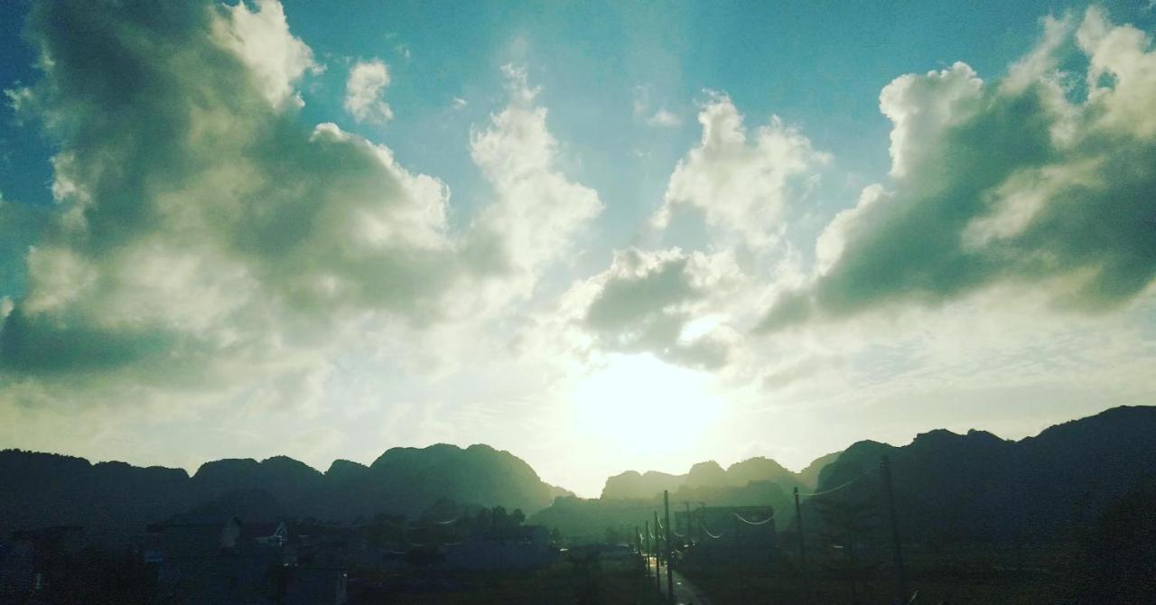 Sunny Trang An Homestay Нин Бин Екстериор снимка